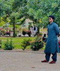 Встретьте Мужчинa : Waseem, 24 лет до Pakistan  Nushki